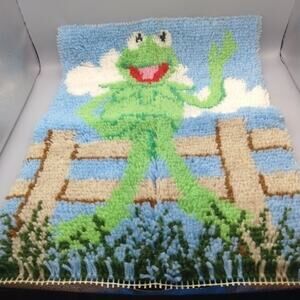 Vintage COMPLETE Caron Muppet Kermit the Frog Latch Hook Kit # K3170 Craft 1978